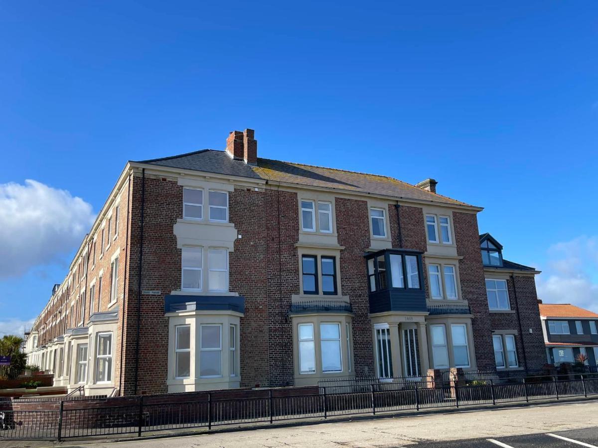 The Beach Front Apartment, Amazing Frontline Sea Views Tynemouth Eksteriør billede